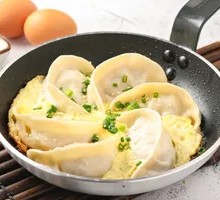 Egg Pan-Fried Dumplings