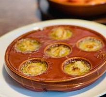 Garlic Snails with Bread