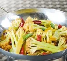 Spicy Cauliflower in Hot Pot