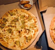 Explosive Durian D24 Pizza