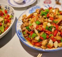 Spicy Stir-Fried Chicken