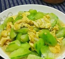 Loofah and Egg Stir-Fry