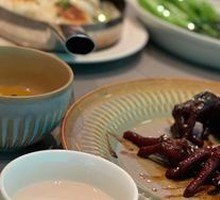 Finger-Licking Chicken Feet