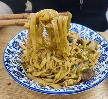 Stir-Fried Beef Noodles