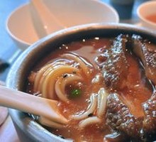 Scallion-Braised Stone Pot Sea Cucumber
