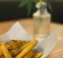 Fried Wide Potato Strips