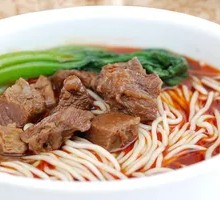 Hong Kong Style Braised Beef Noodles