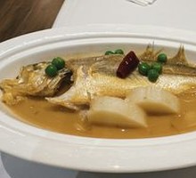 Braised Small Yellow Croaker with Rice Cake