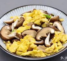 Mushroom and Egg Stir-fry