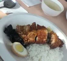 Five-Spice Braised Chicken Leg Rice