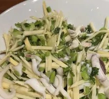 Salted Vegetable and Bamboo Shoot Stir-fry with Squid