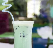 Signature Melon Milk Tea