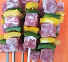 Colorful Pepper and Snowflake Beef Cubes