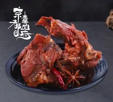 Sauce-Flavored Duck Neck Bones