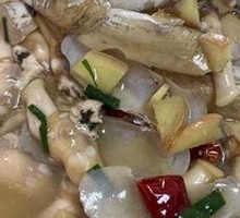 Scallion Stir-fried Clams