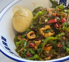 Spicy Pork and Pepper Noodles