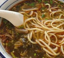 Sour Cabbage Beef Noodles