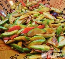 Stir-Fried Beef with Zucchini