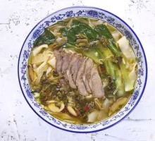 Sour Cabbage Beef Noodles