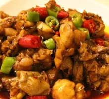 红烧鸡块盖浇面