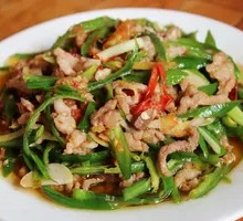 Green Pepper and Pork Stir-fry Topping