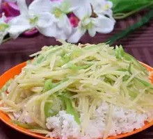 Green Pepper and Potato Noodles with Rice