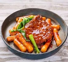 Pork Cutlet Stir-Fried with Rice Noodles