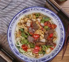 Spicy Pork Stir-Fry Noodles