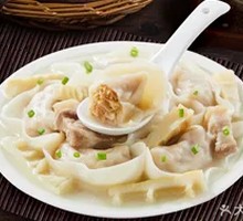 Braised Pork and Bamboo Shoot Dumplings
