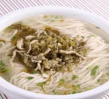 Pickled Cabbage and Pork Noodles