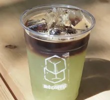 Freshly Squeezed Oil Orange Americano