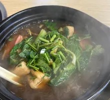 Special Duck Wing Pot Noodles