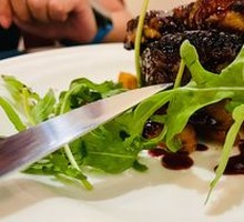 Pan-Seared Beef Tenderloin with Foie Gras