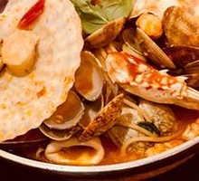 Fisherman-style Seafood Hot Pot Noodles