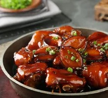 Braised Abalone with Pig Trotters