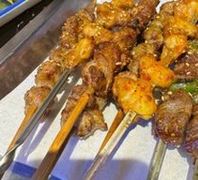 Charcoal-grilled Lamb Skewers