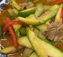 Stir-Fried Beef with Zucchini