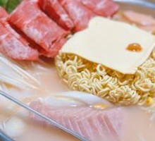 Military-style Hot Pot