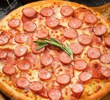Fresh and Authentic American Sausage Pizza