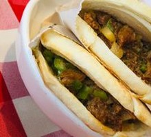 Crispy Pastry Meat Sandwich