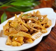 Stewed Bamboo Shoots in Oil