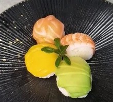 Hand-rolled Sushi