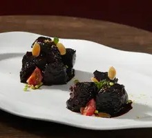 Slow-Cooked Snowflake Beef