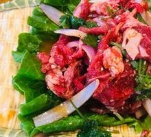 Black Pepper Beef Salad