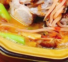 Sour Cabbage Pork Trotter