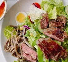 Thick Cut Steak with Vegetables