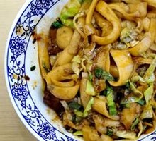 Braised Beef Stir-Fried Knife-Sliced Noodles