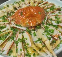Steamed Fresh Leaf Crab with Garlic Paste