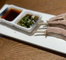 Hand-grabbed Lamb Ribs