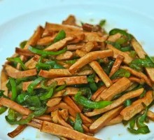 Green Pepper and Tofu Shreds with Pork